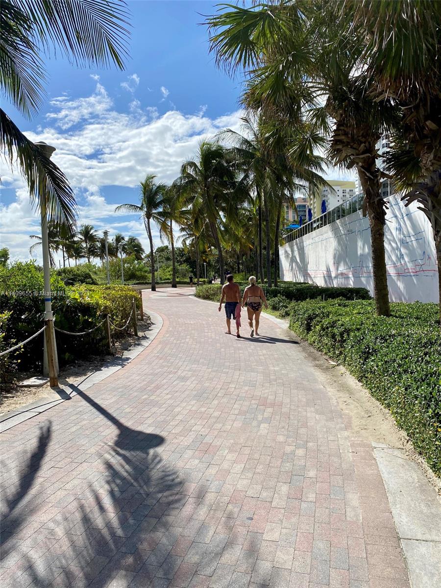 THE DECOPLAGE CONDO - Residential