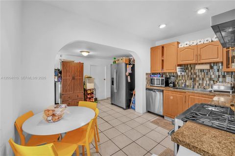 Tiny photo for 219 SW 6th Ave, Miami, FL 33130 (MLS # A12004110)