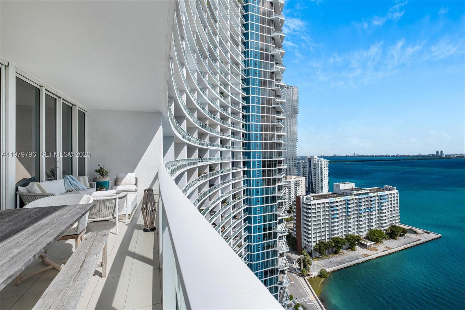 PARAMOUNT BAY CONDO - Residential