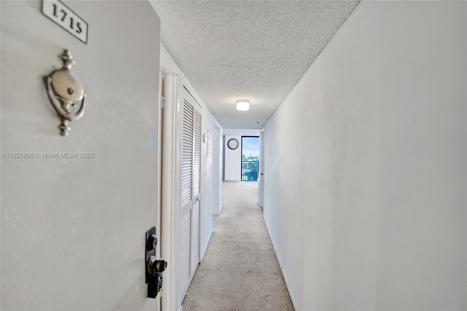 WINSTON TOWERS 600 CONDO - Residential