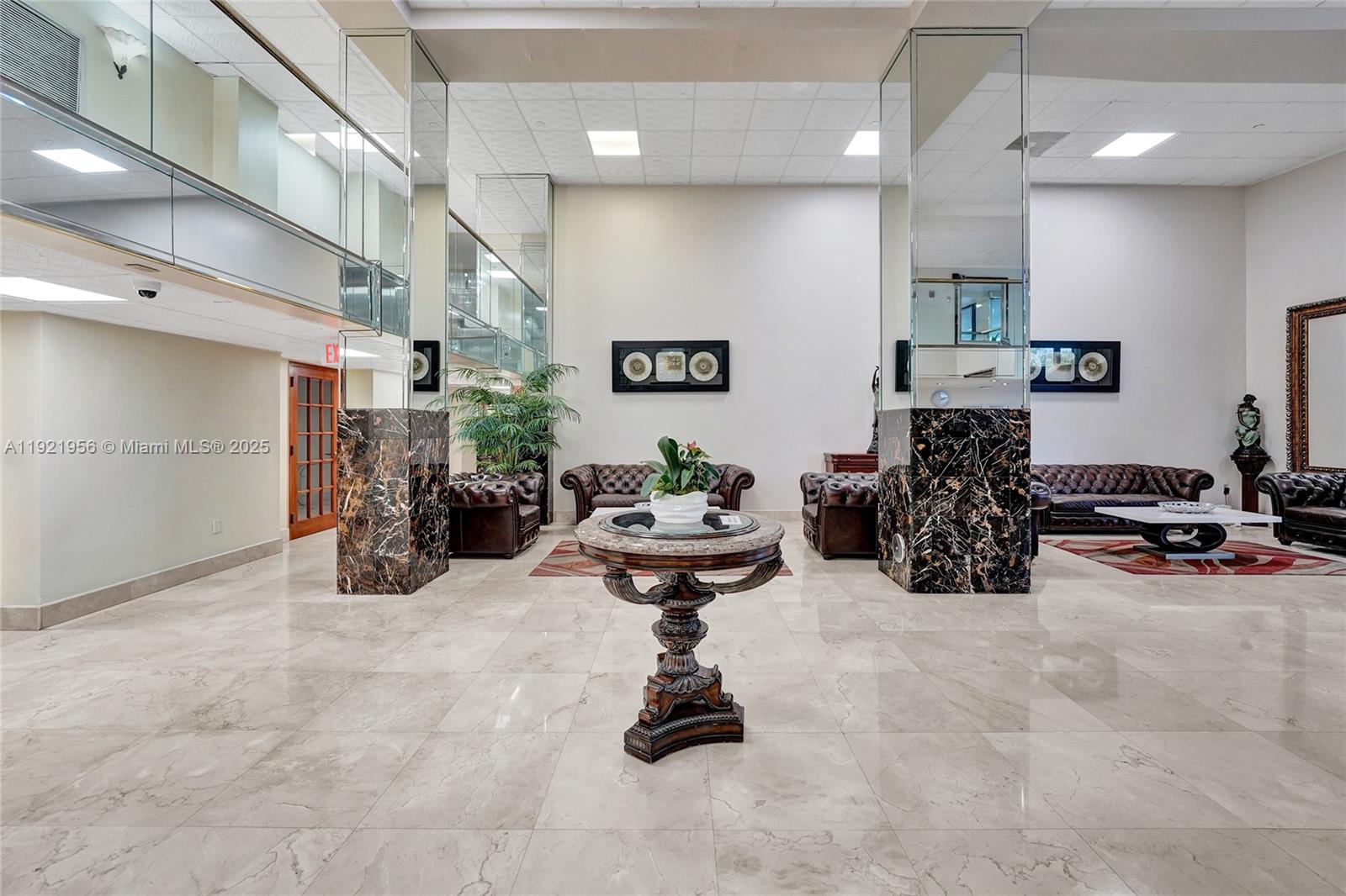 WINSTON TOWERS 600 CONDO - Residential