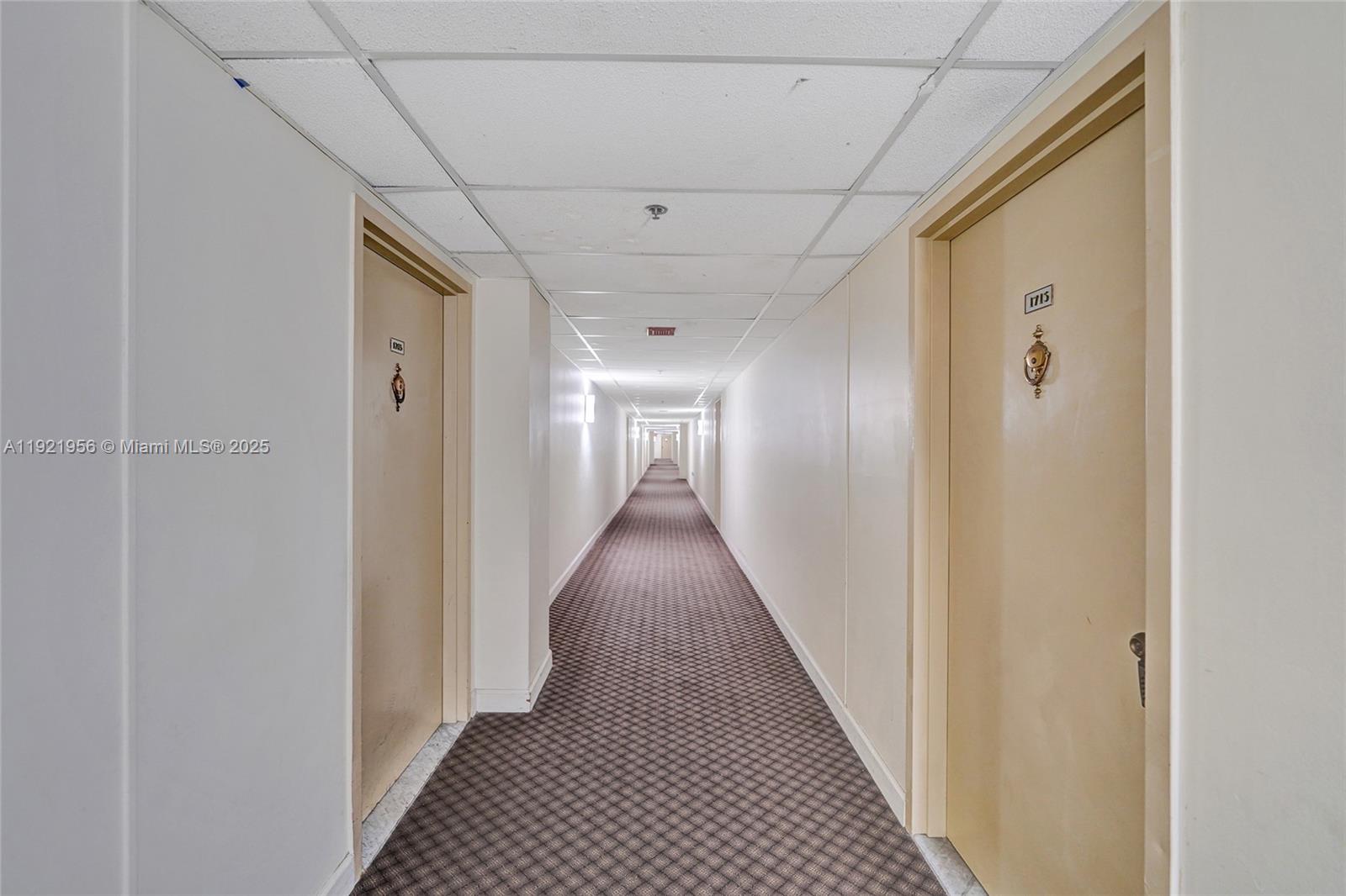 WINSTON TOWERS 600 CONDO - Residential