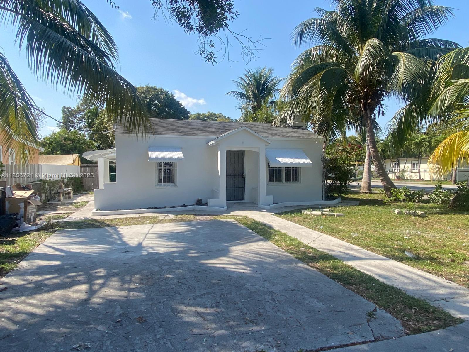 Beautiful corner lot. Property has been updated with new plumbing, electrical, central air, flooring, bathroom and kitchen.
Unit A is rented for $3200 a month. and Unit B is rented for $2200 a month.
Great Tenants. Easy to manage.