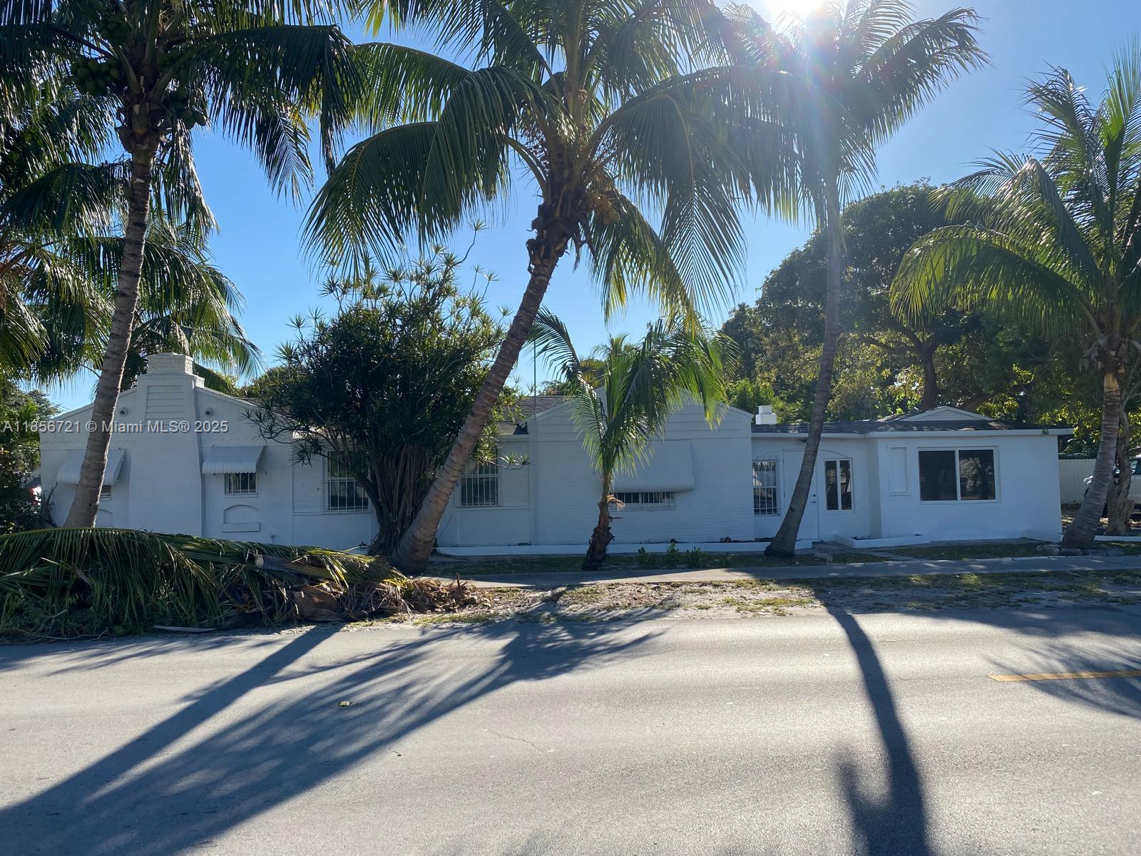 894 NW 108th St