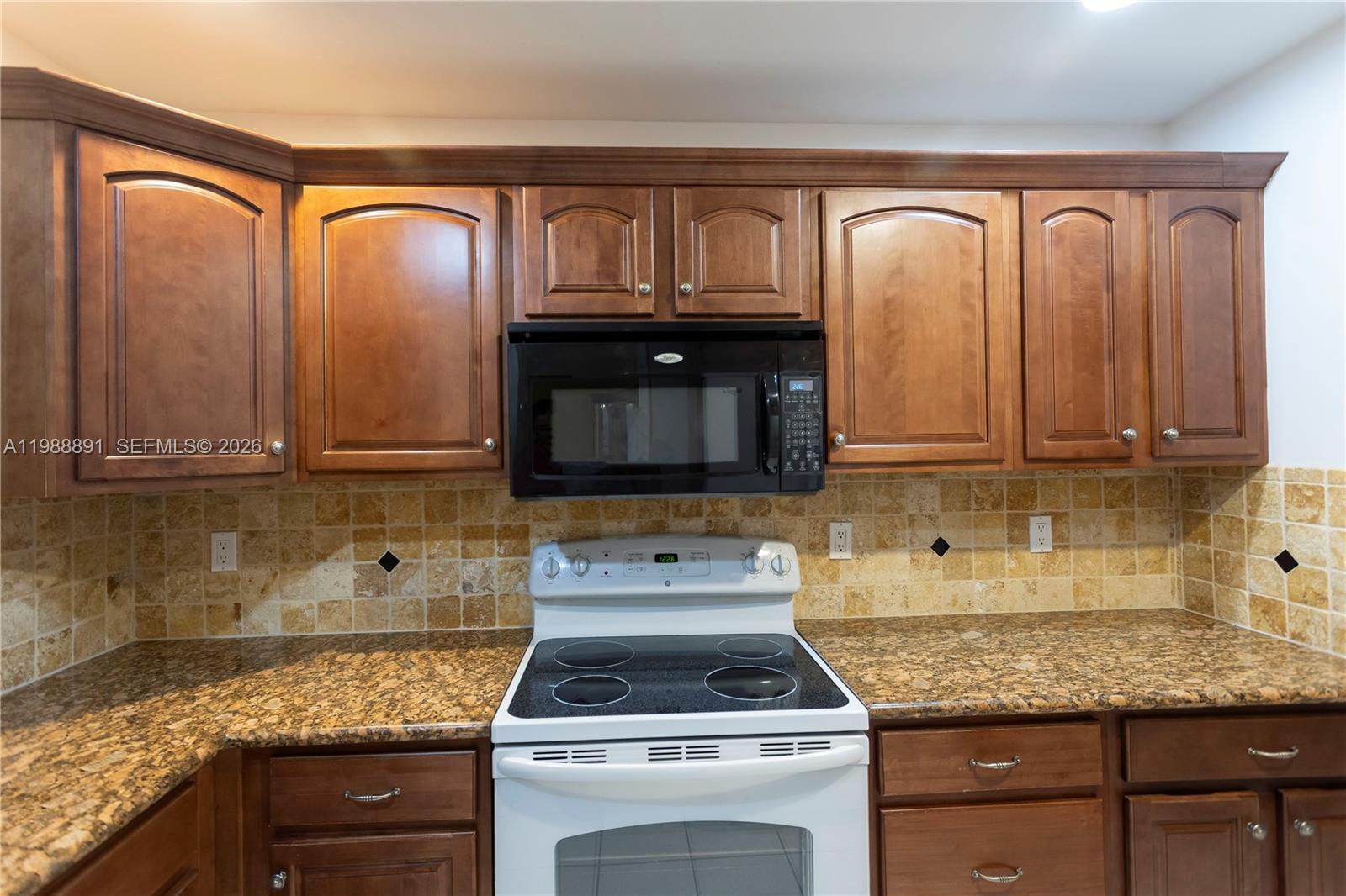 ROLLING GREEN RIDGE 1ST A - Residential Lease