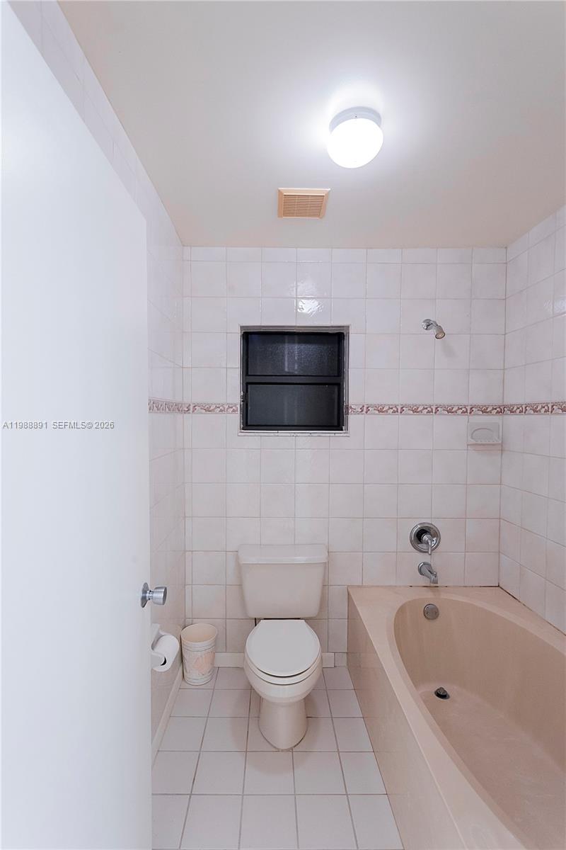 ROLLING GREEN RIDGE 1ST A - Residential Lease