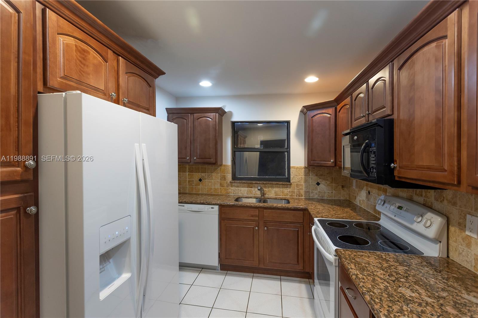 ROLLING GREEN RIDGE 1ST A - Residential Lease