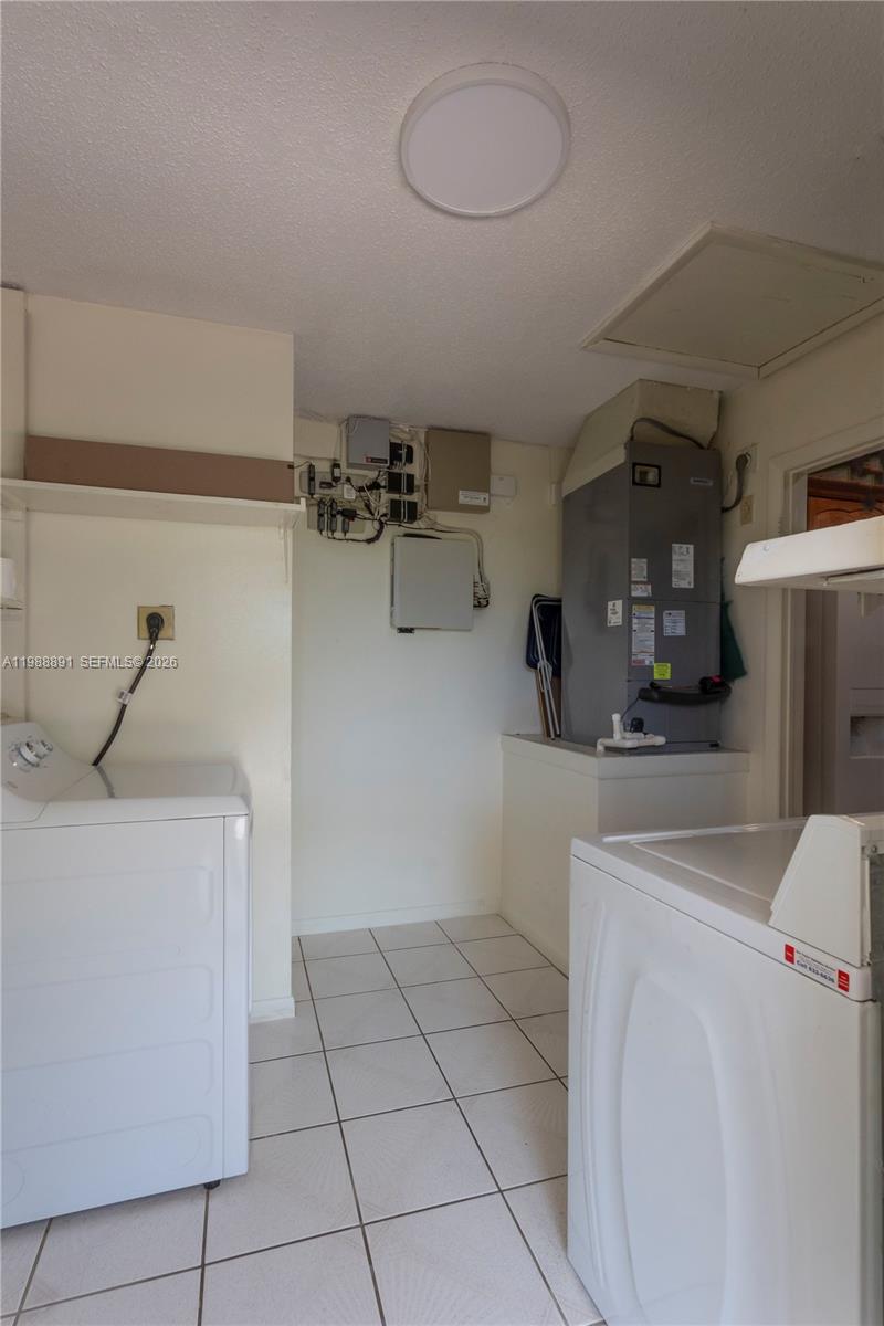 ROLLING GREEN RIDGE 1ST A - Residential Lease