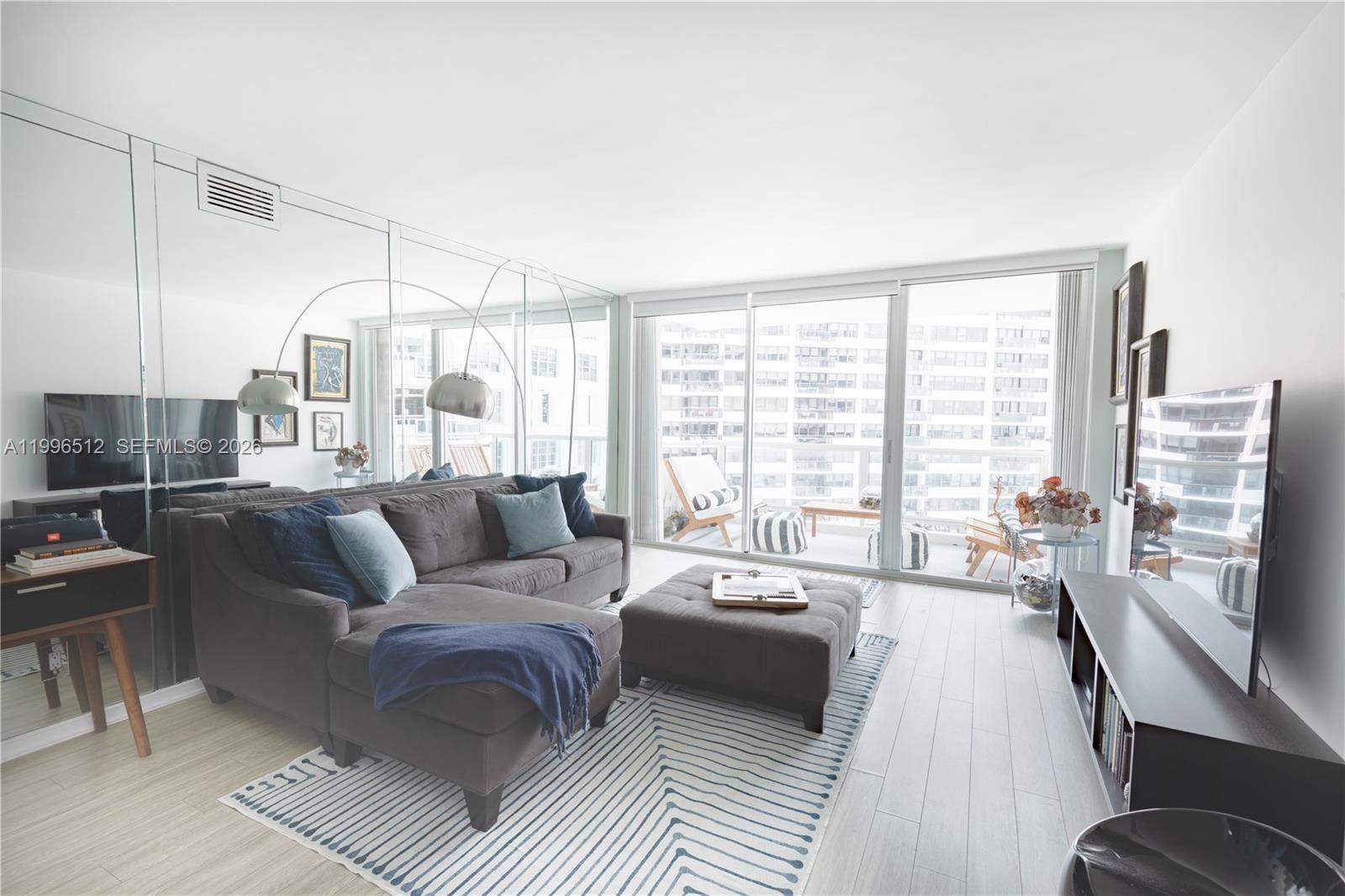 5161 Collins Ave 1102