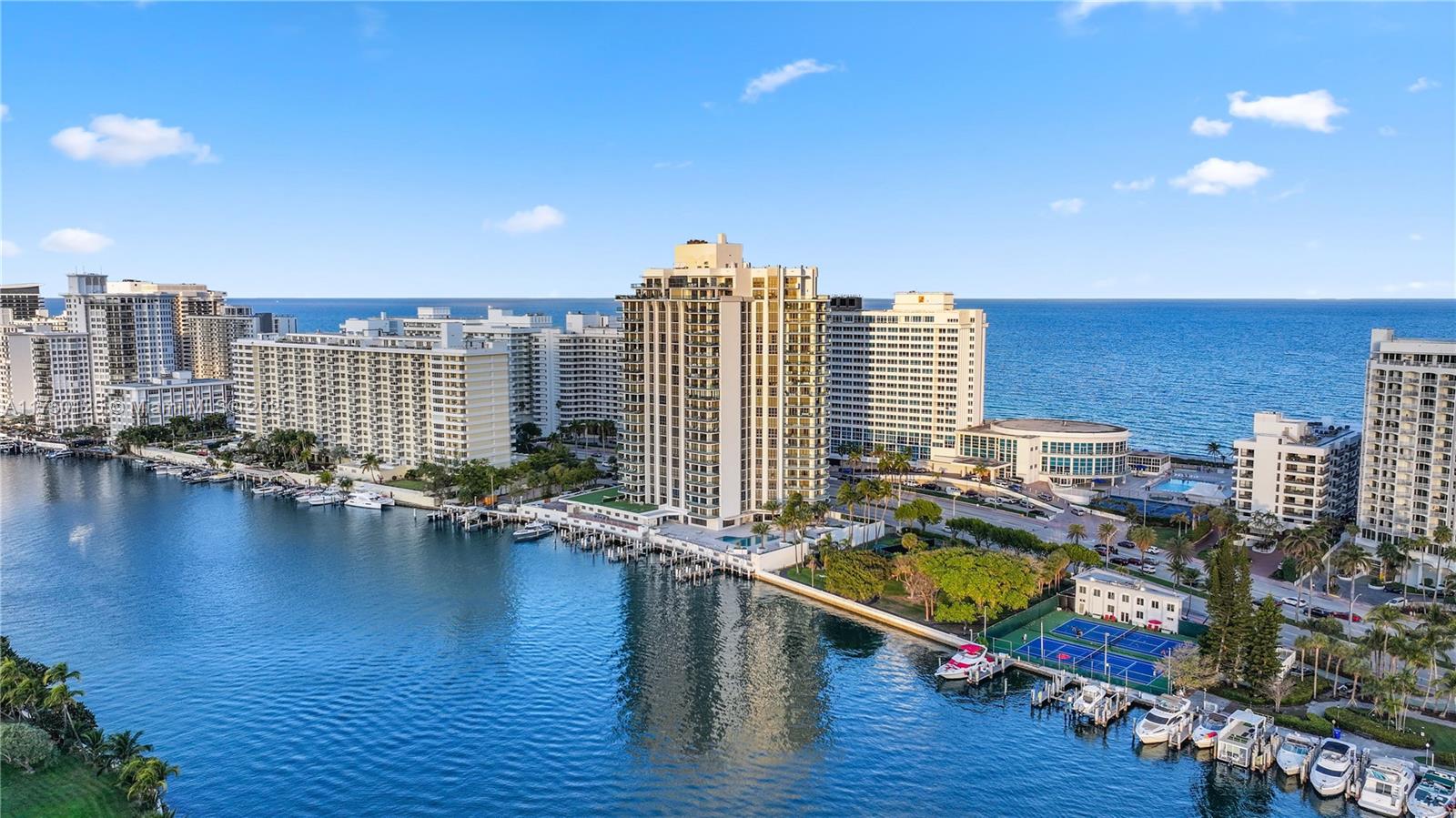 TOWERHOUSE CONDO - Residential