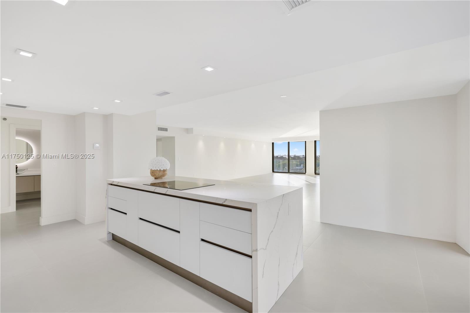 TOWERHOUSE CONDO - Residential