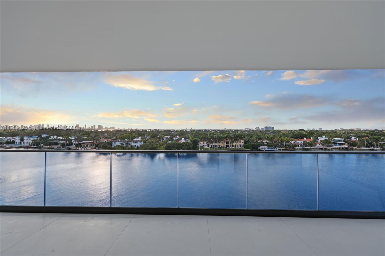 TOWERHOUSE CONDO - Residential