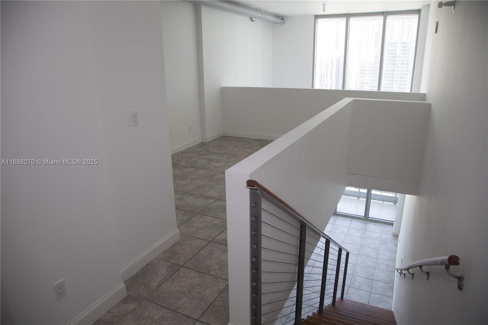 690 SW 1st Ct 2522