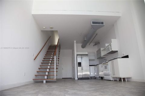 690 SW 1st Ct 2522 Miami FL 33130