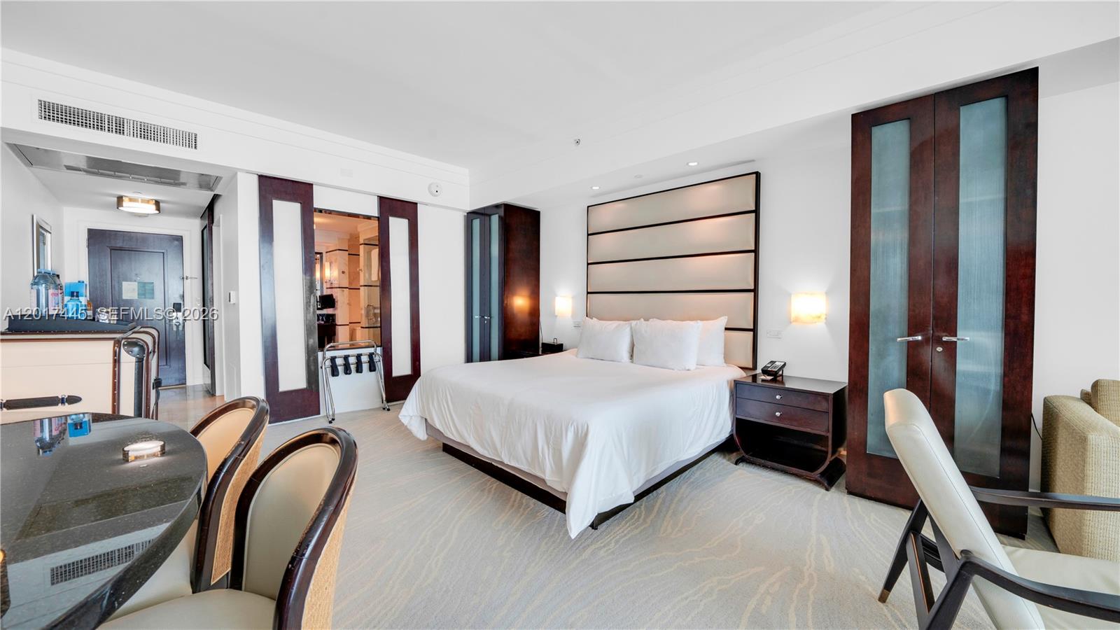 FONTAINEBLEAU III OCEAN C - Residential