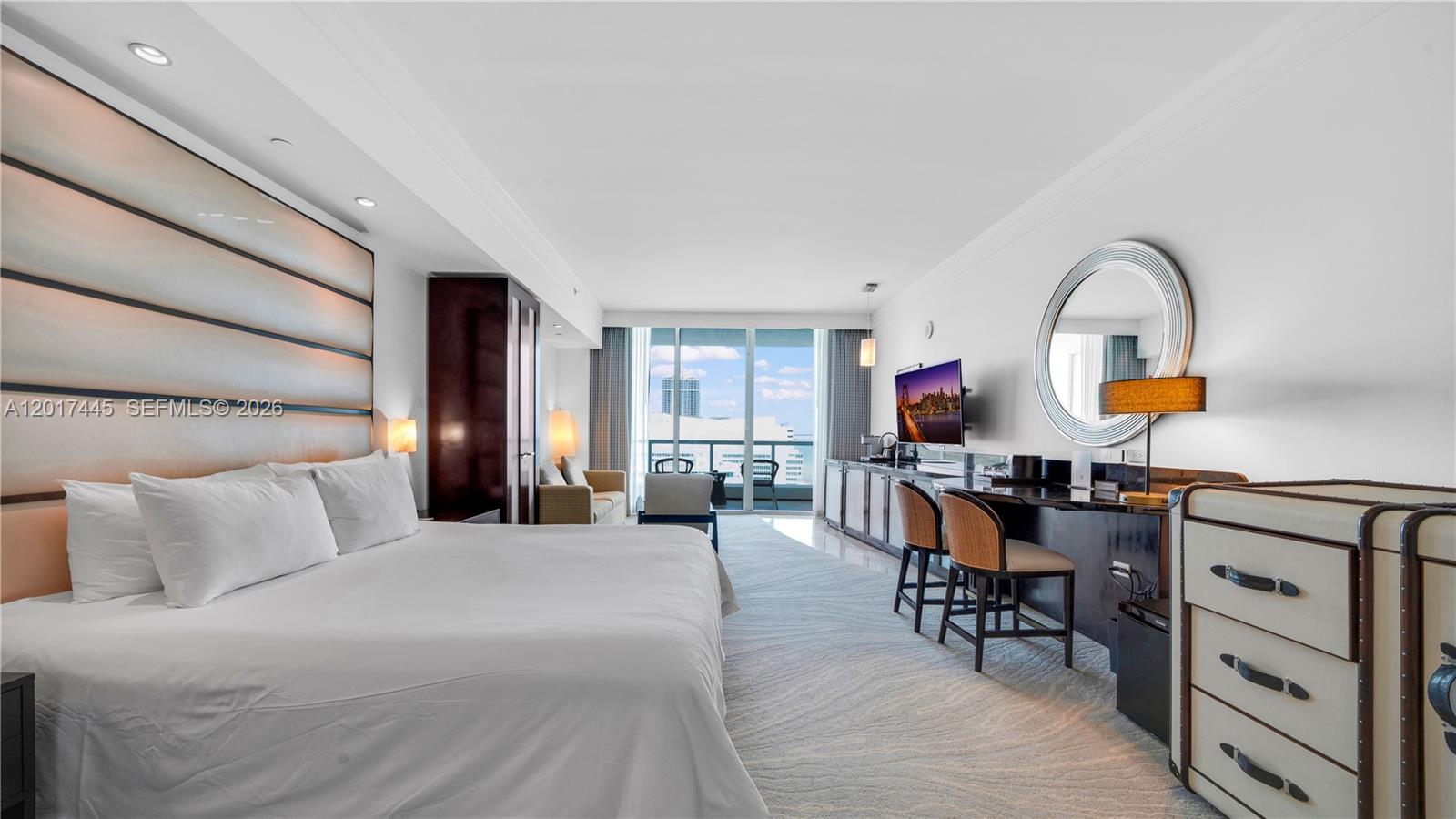 FONTAINEBLEAU III OCEAN C - Residential