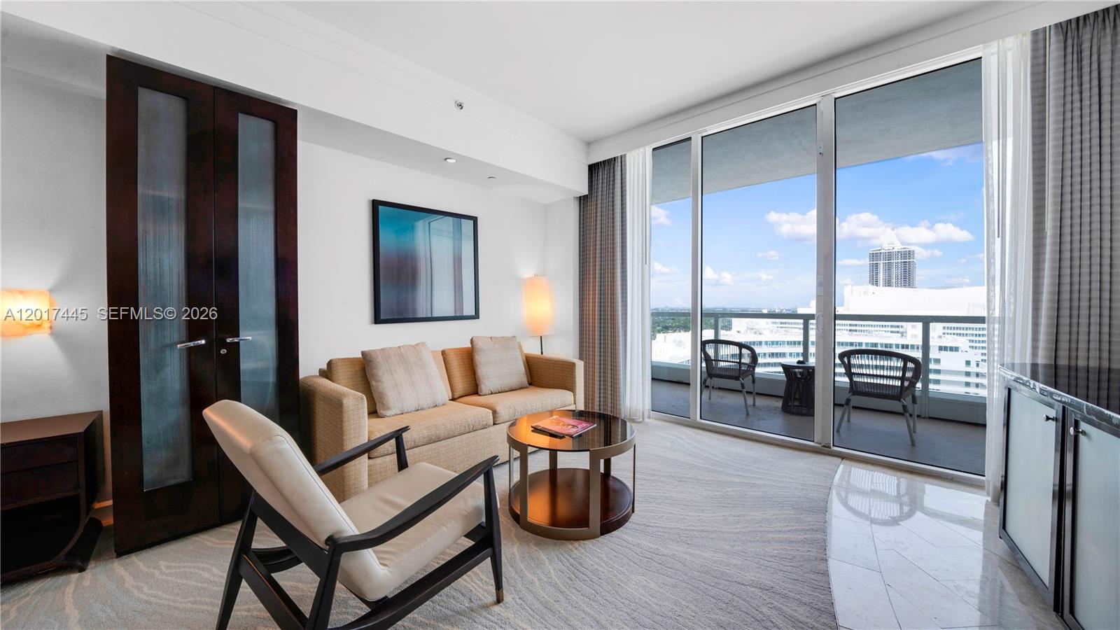 FONTAINEBLEAU III OCEAN C - Residential
