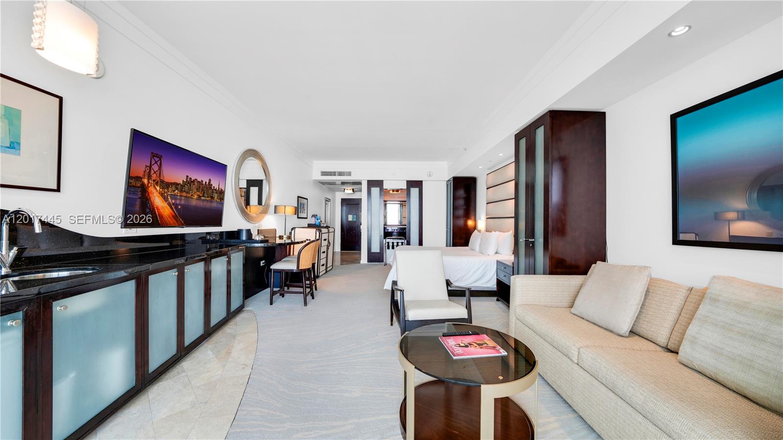 FONTAINEBLEAU III OCEAN C - Residential