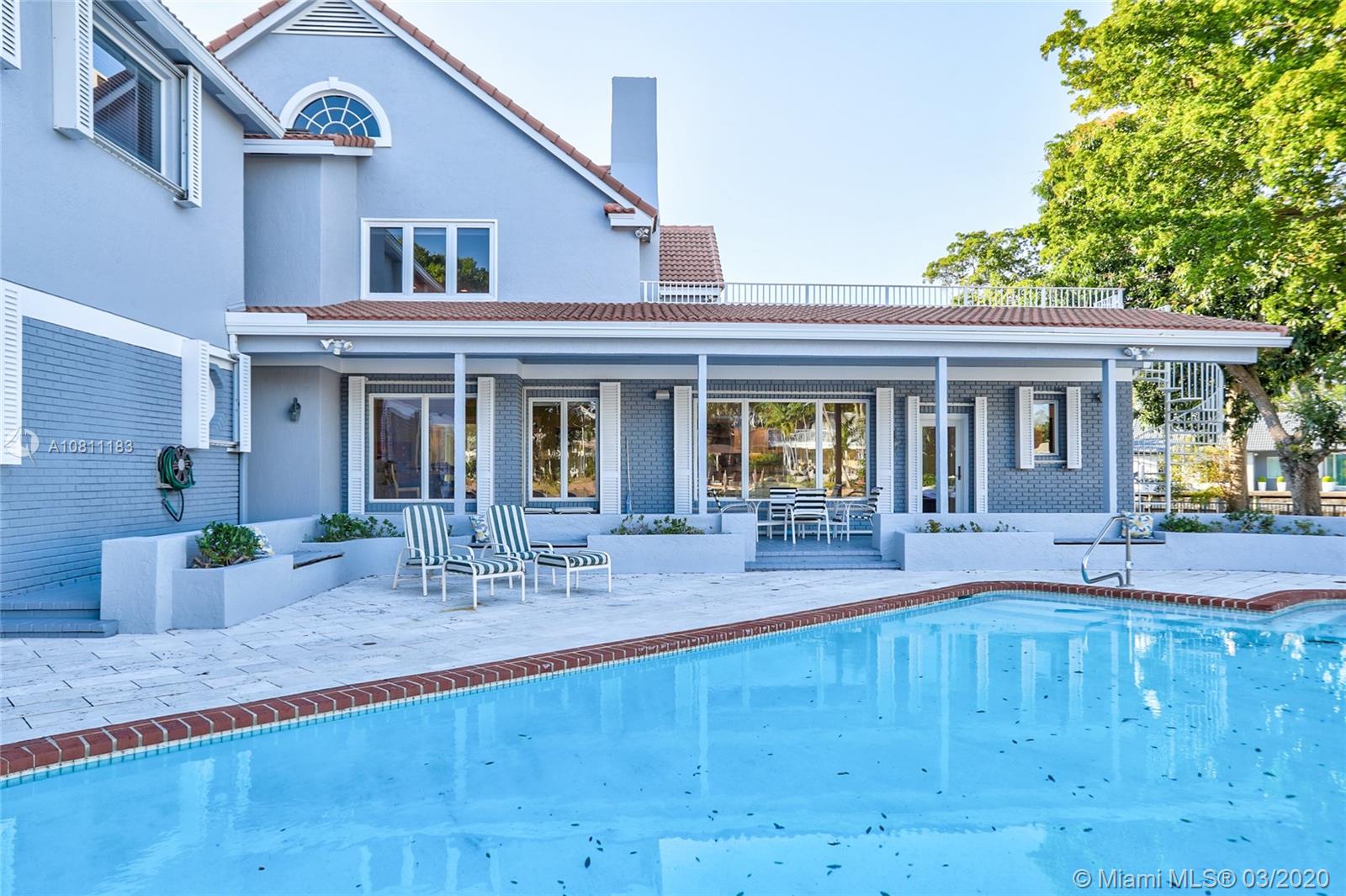 Bay Colony - Residential