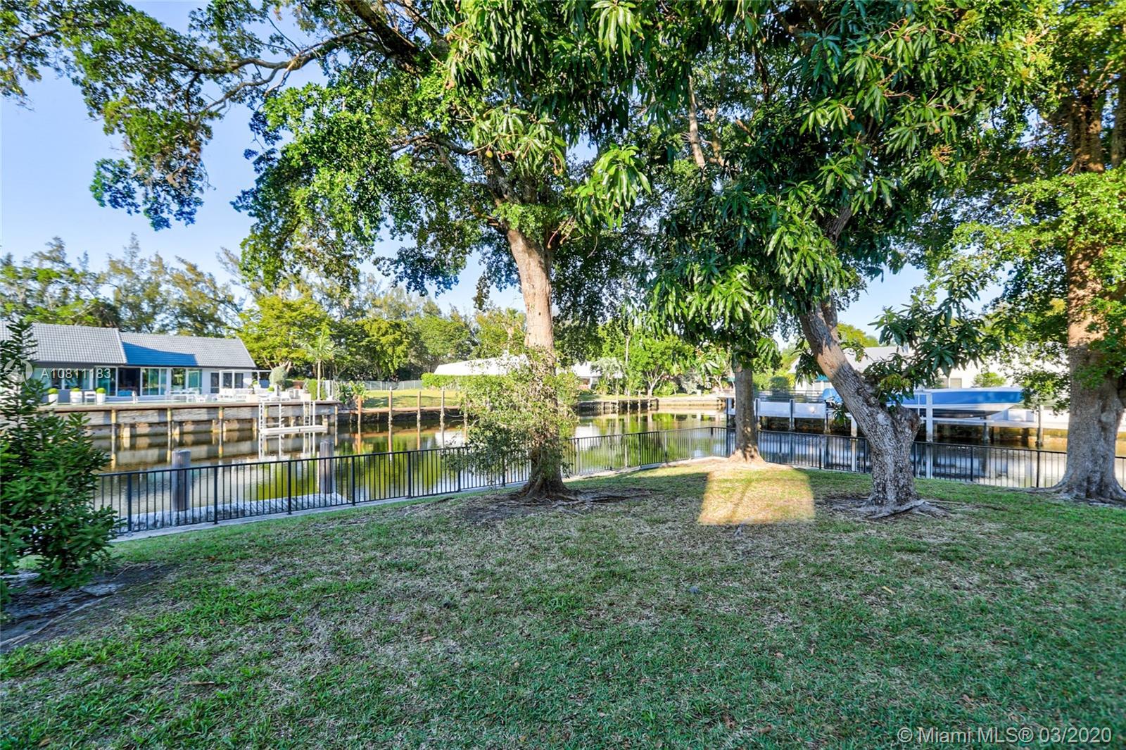 Bay Colony - Residential