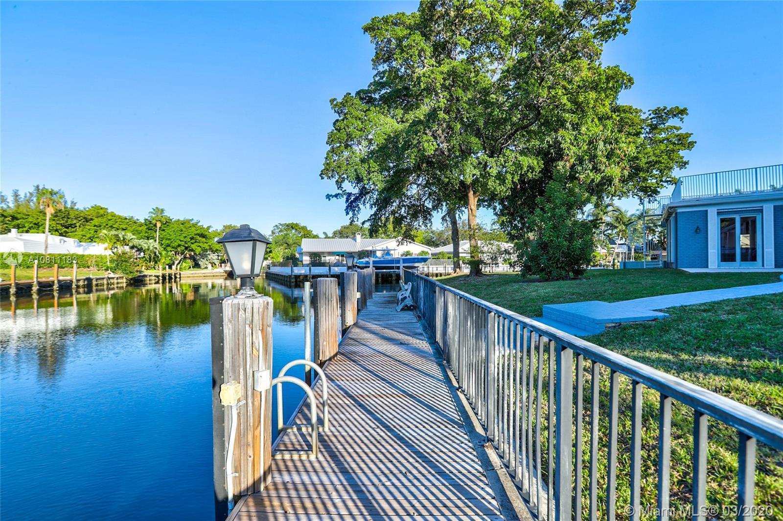 Bay Colony - Residential