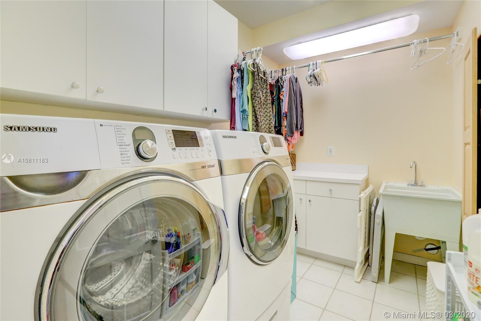 Bay Colony - Residential