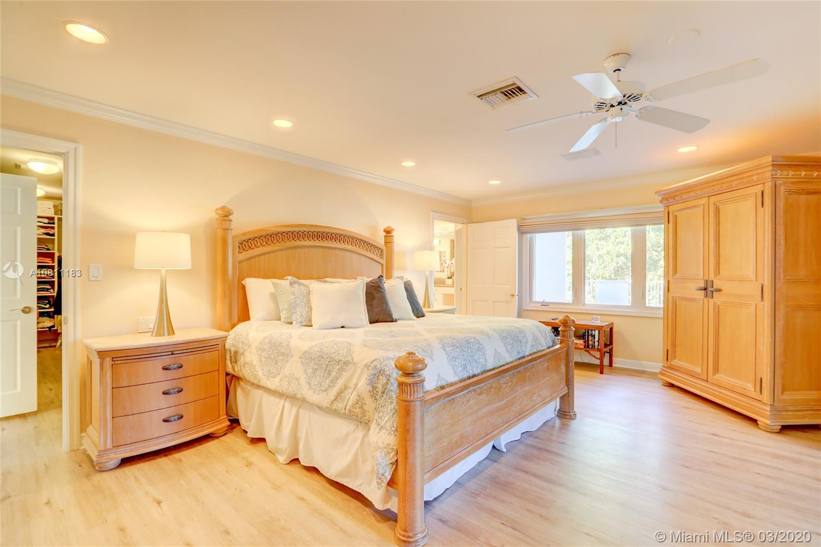 Bay Colony - Residential