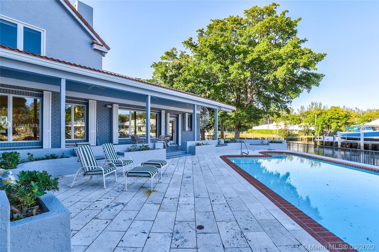 Bay Colony - Residential