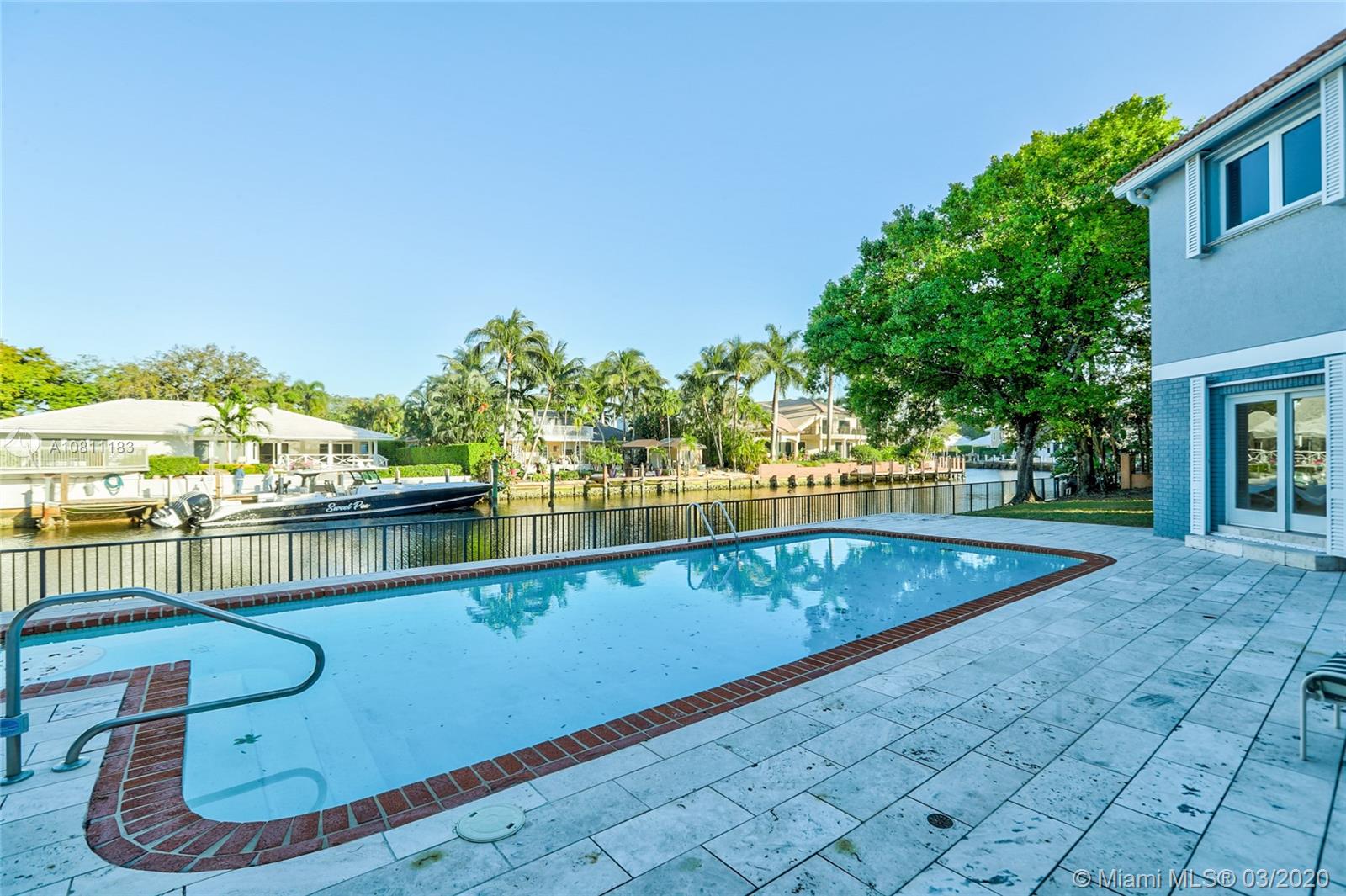 Bay Colony - Residential