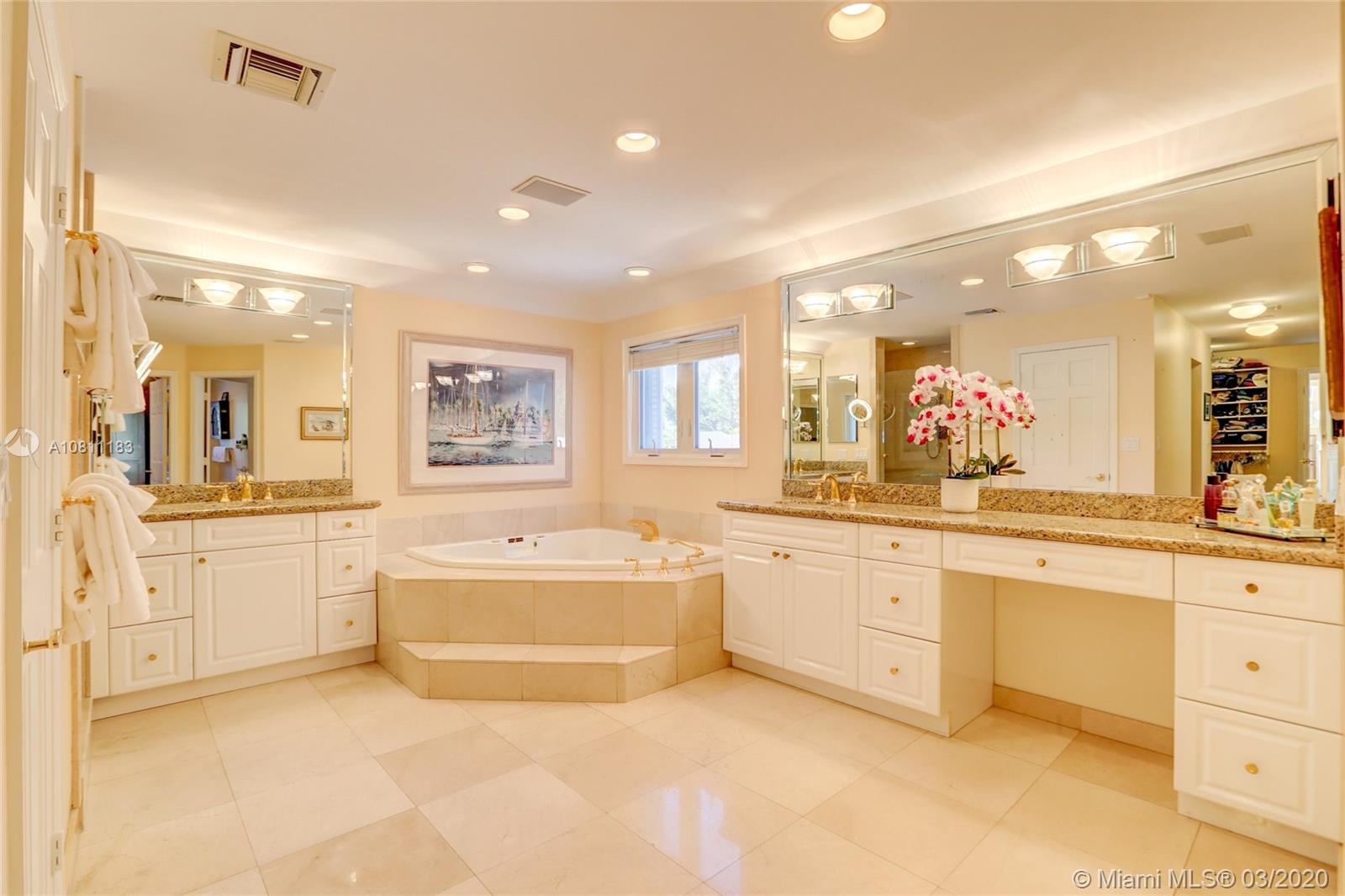 Bay Colony - Residential