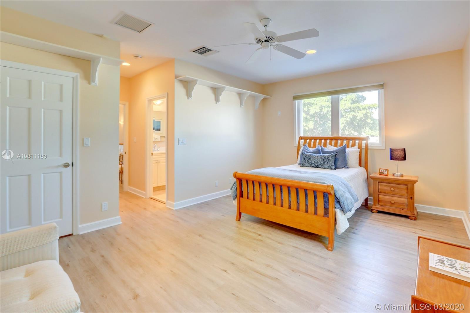 Bay Colony - Residential