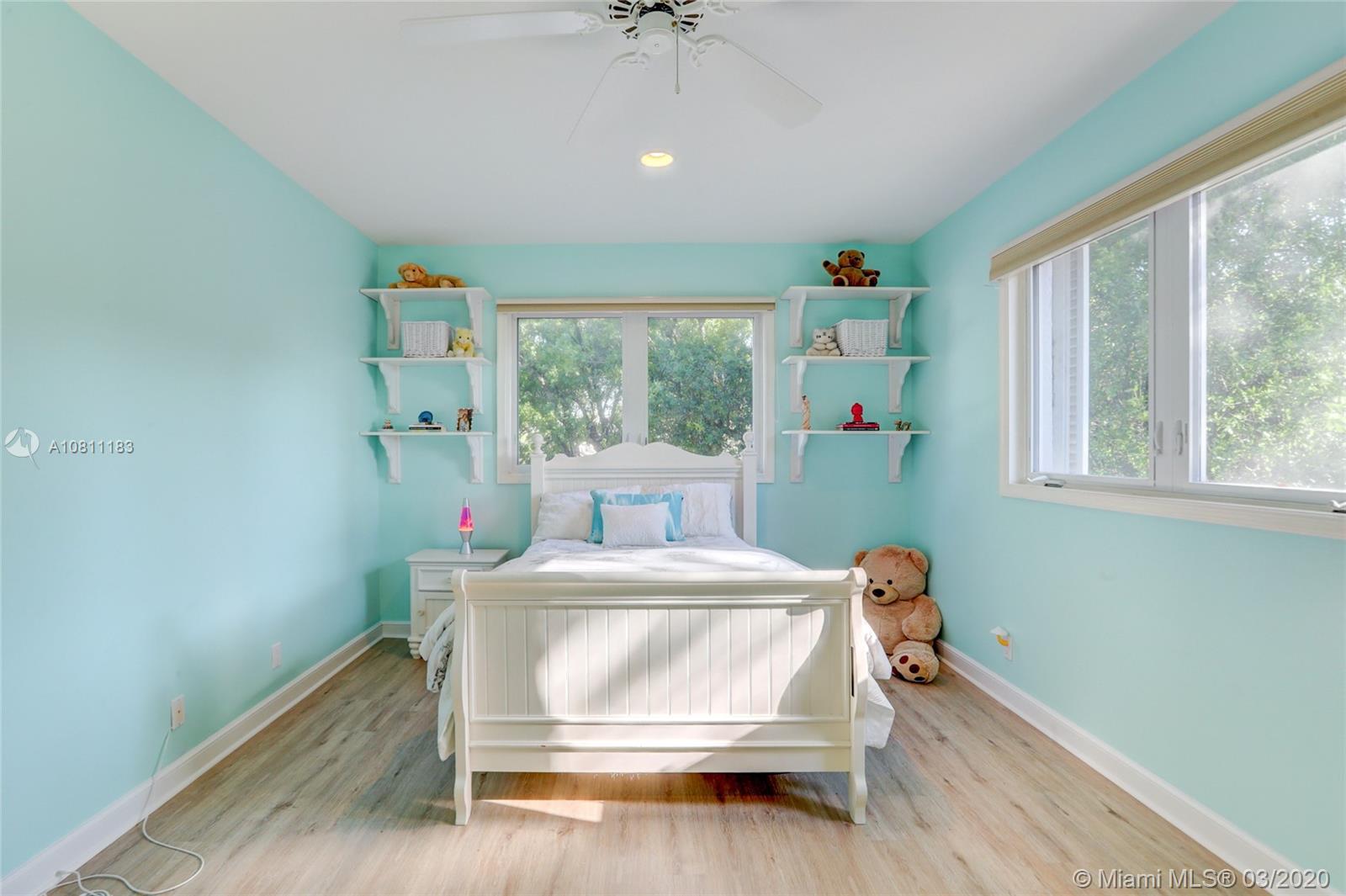 Bay Colony - Residential