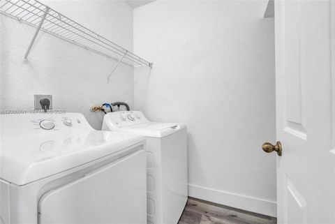 Tiny photo for 1435 SE 25th Ave, Homestead, FL 33035 (MLS # A12006001)