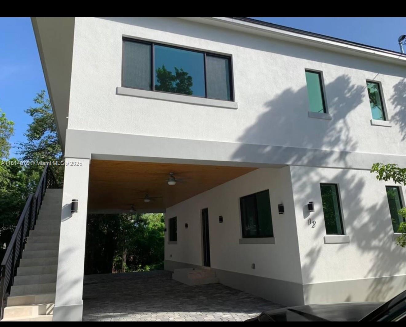 Rental Property at 12 Coral Dr 1, Key Largo, Monroe County, Florida - Bedrooms: 3 
Bathrooms: 2  - $3,900 MO.