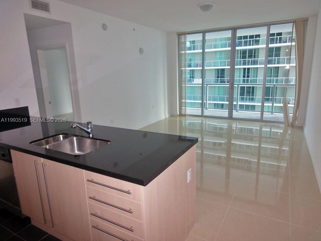THE AXIS ON BRICKELL II C - Residential