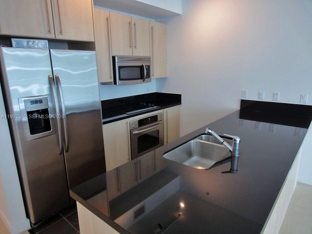 THE AXIS ON BRICKELL II C - Residential