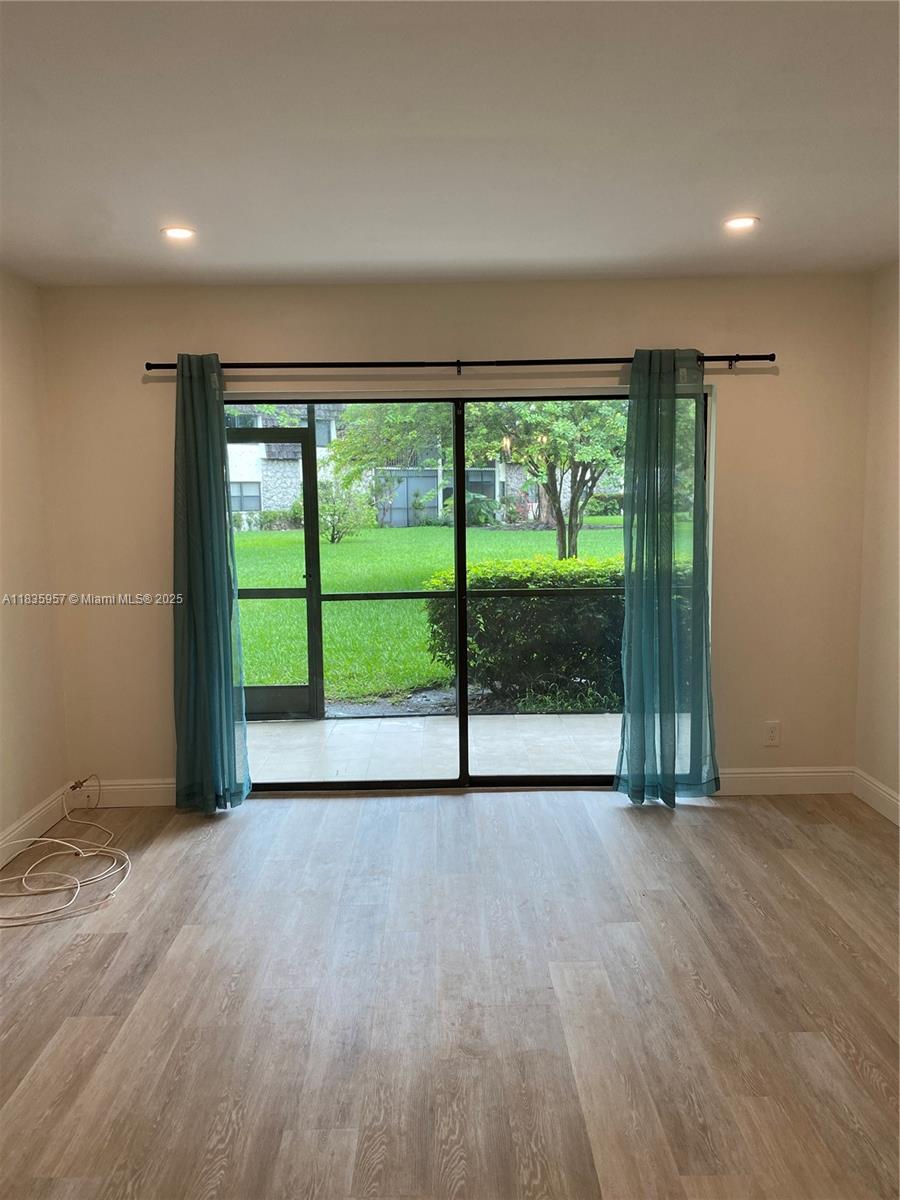 3119 Oakland Shores Dr C107