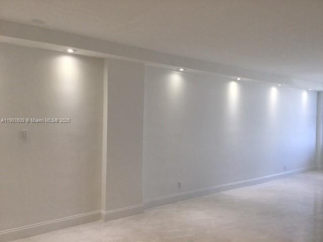 FOUR WINDS CONDO - Residential Lease