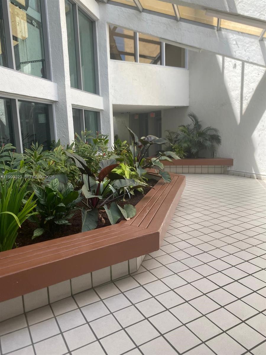 11800 SW 18th St 108-4