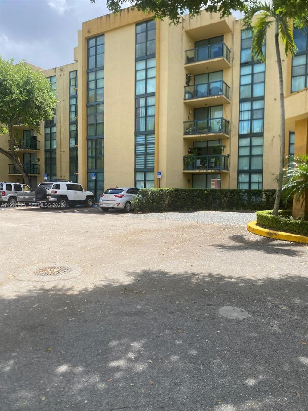 Photo of 11800 SW 18th St #108-4, Miami, FL 33175 (MLS # A11990323)