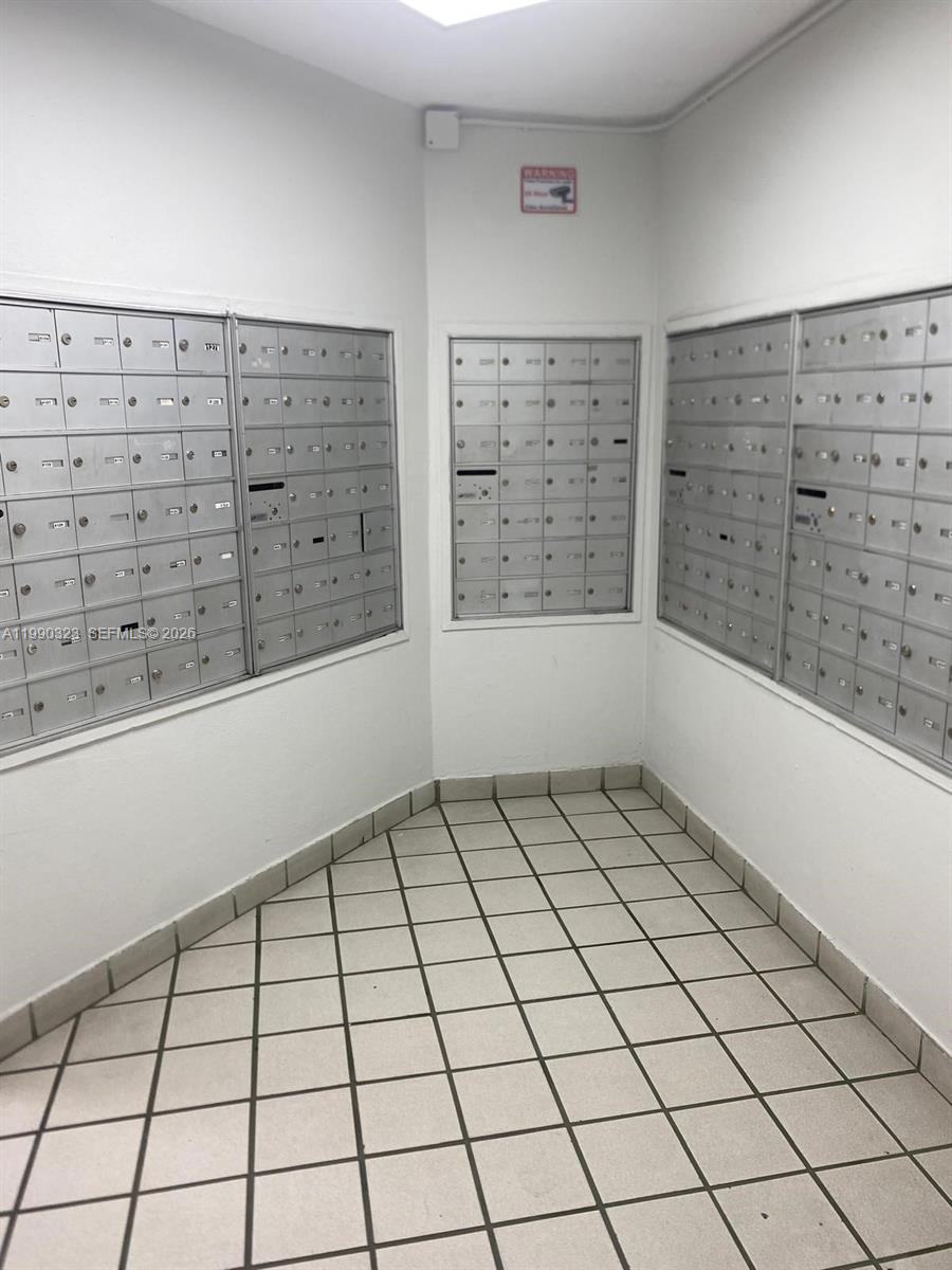 INTERNATIONAL PARK CONDO - Residential