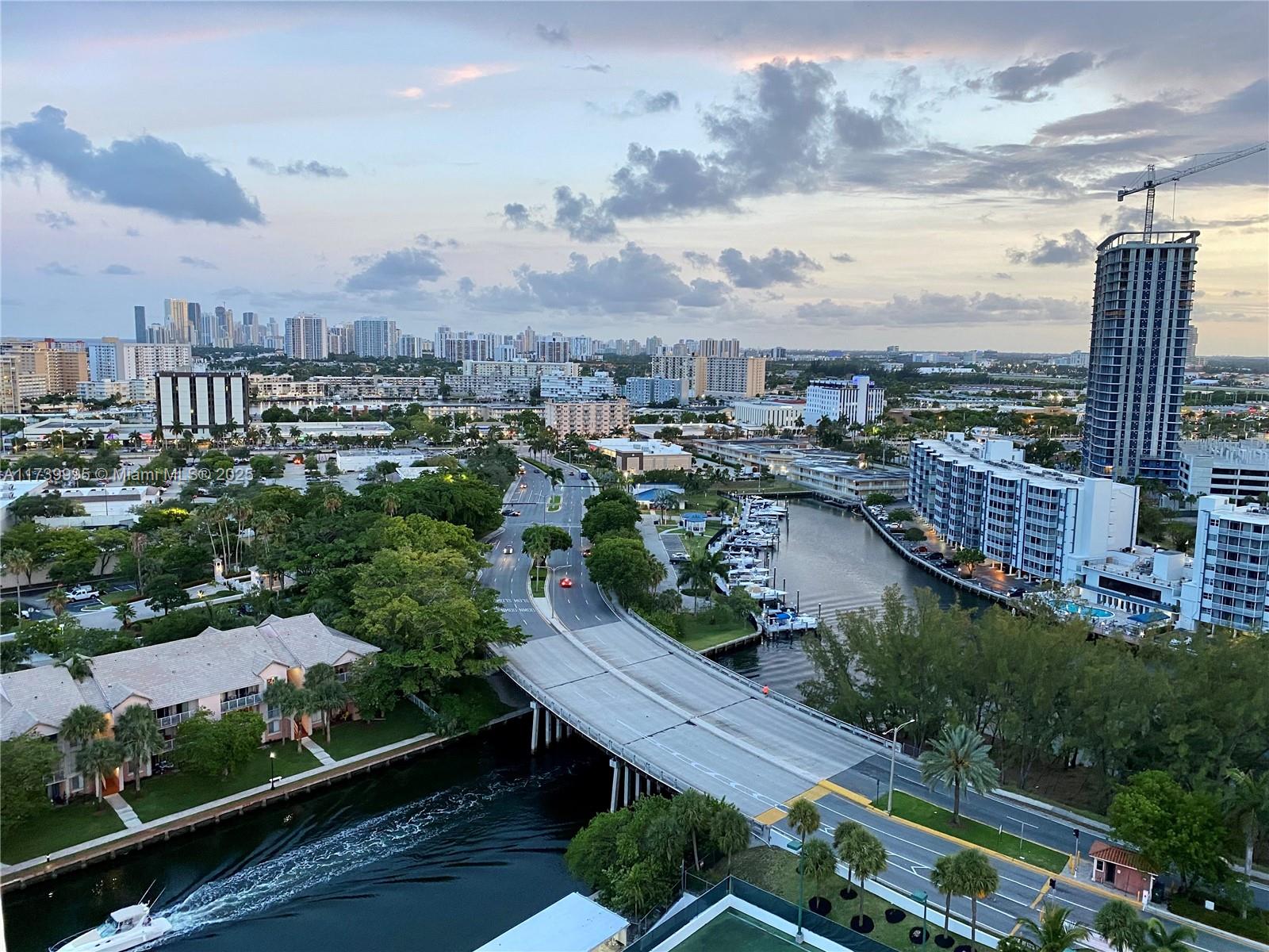 300 Three Islands Blvd 520