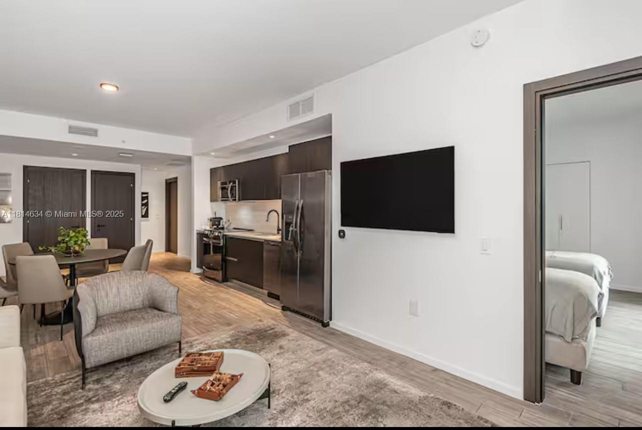 THE ELSER - Residential Lease