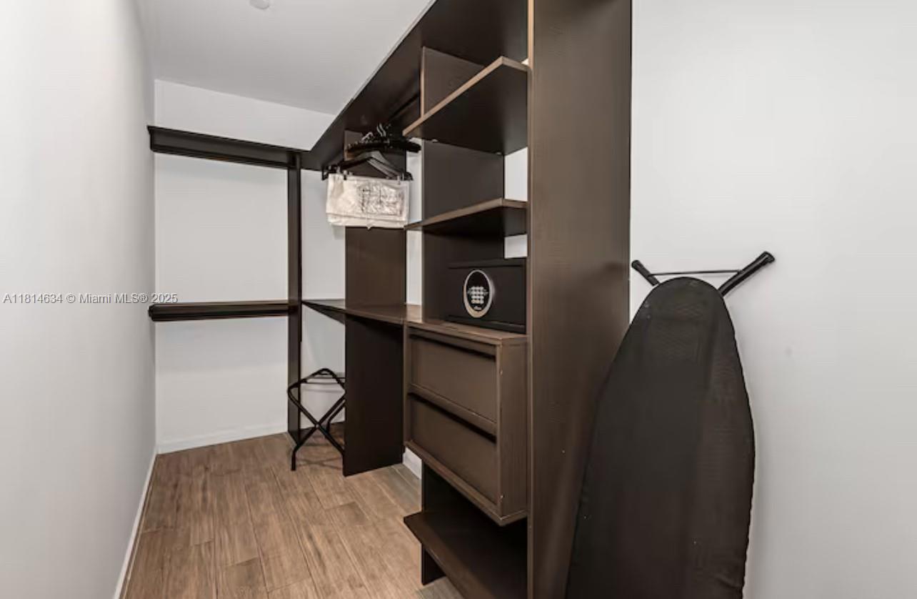 THE ELSER - Residential Lease