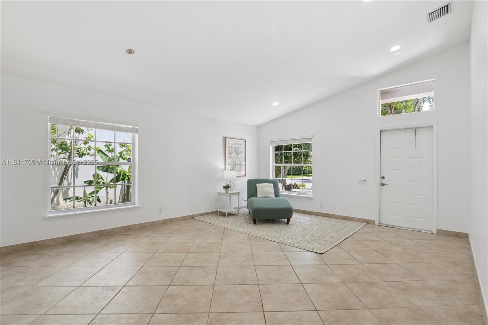 11361 SW 20th St, Miramar, FL, 33025/$700,000 3 11361 SW 20th St