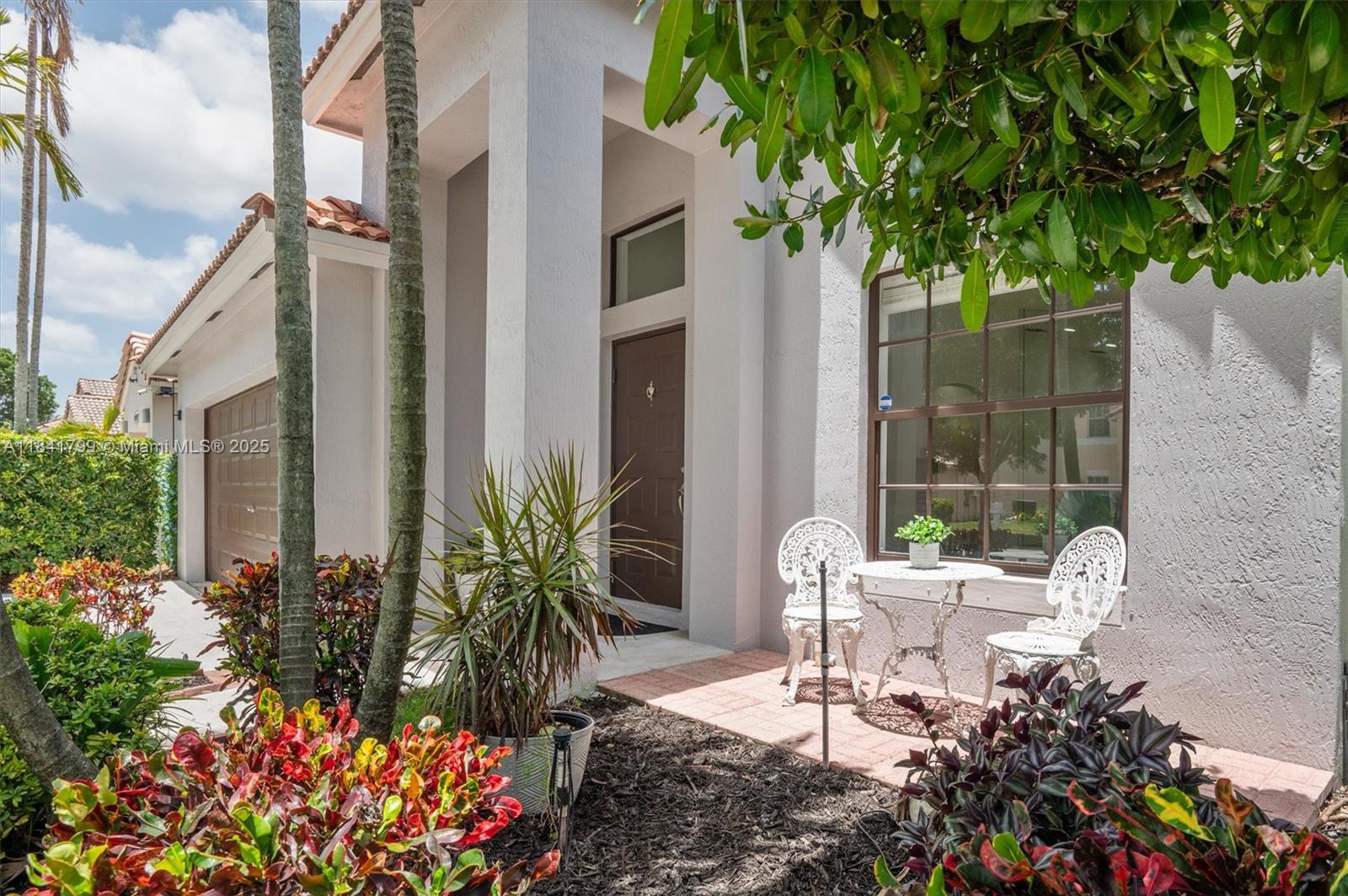 11361 SW 20th St, Miramar, FL, 33025/$700,000 1 11361 SW 20th St