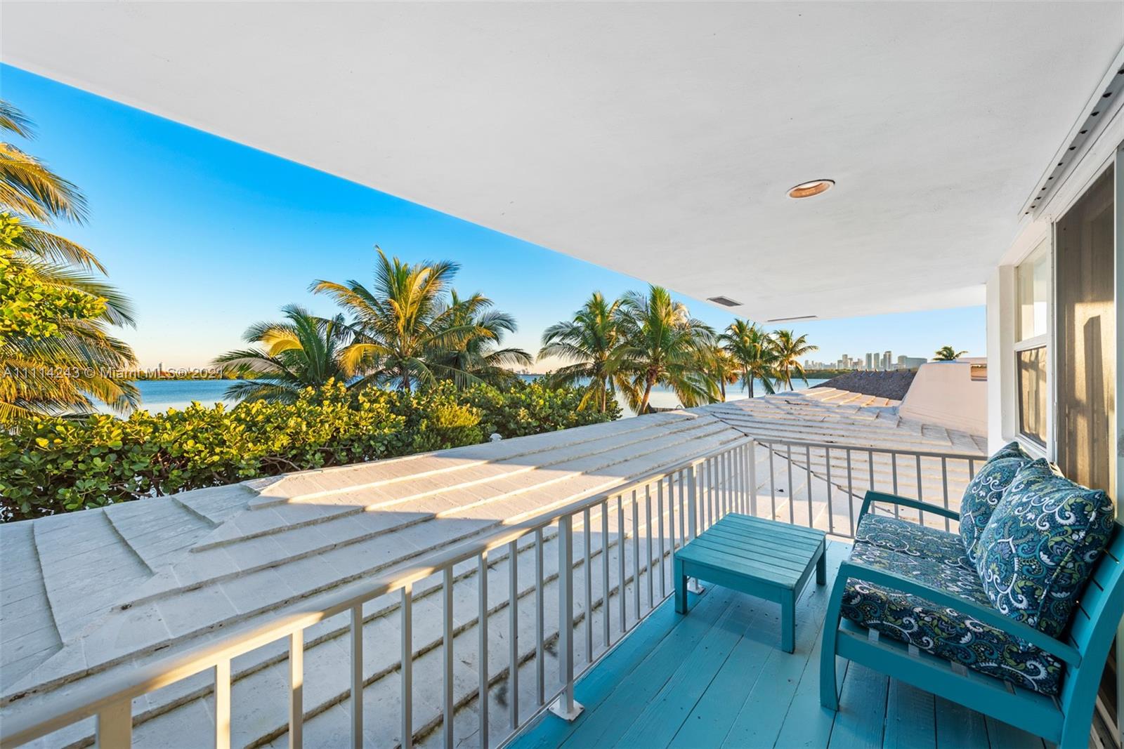 BELLE MEADE ISLAND - Residential