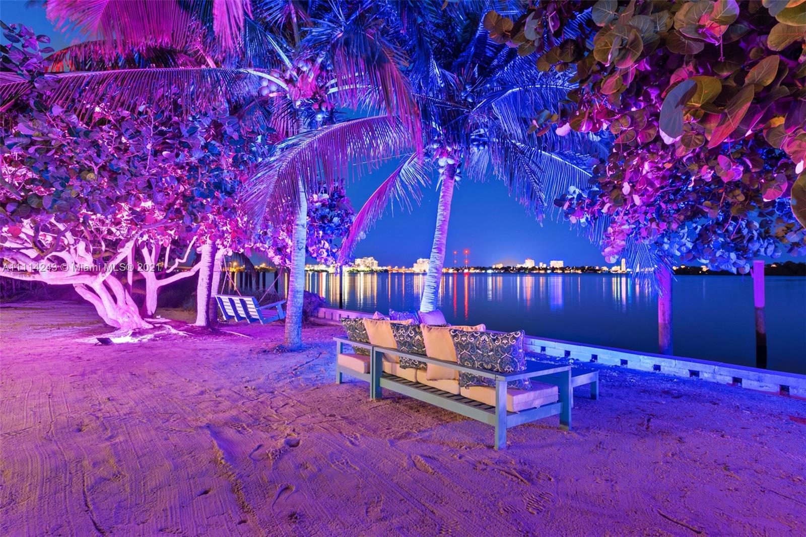 BELLE MEADE ISLAND - Residential