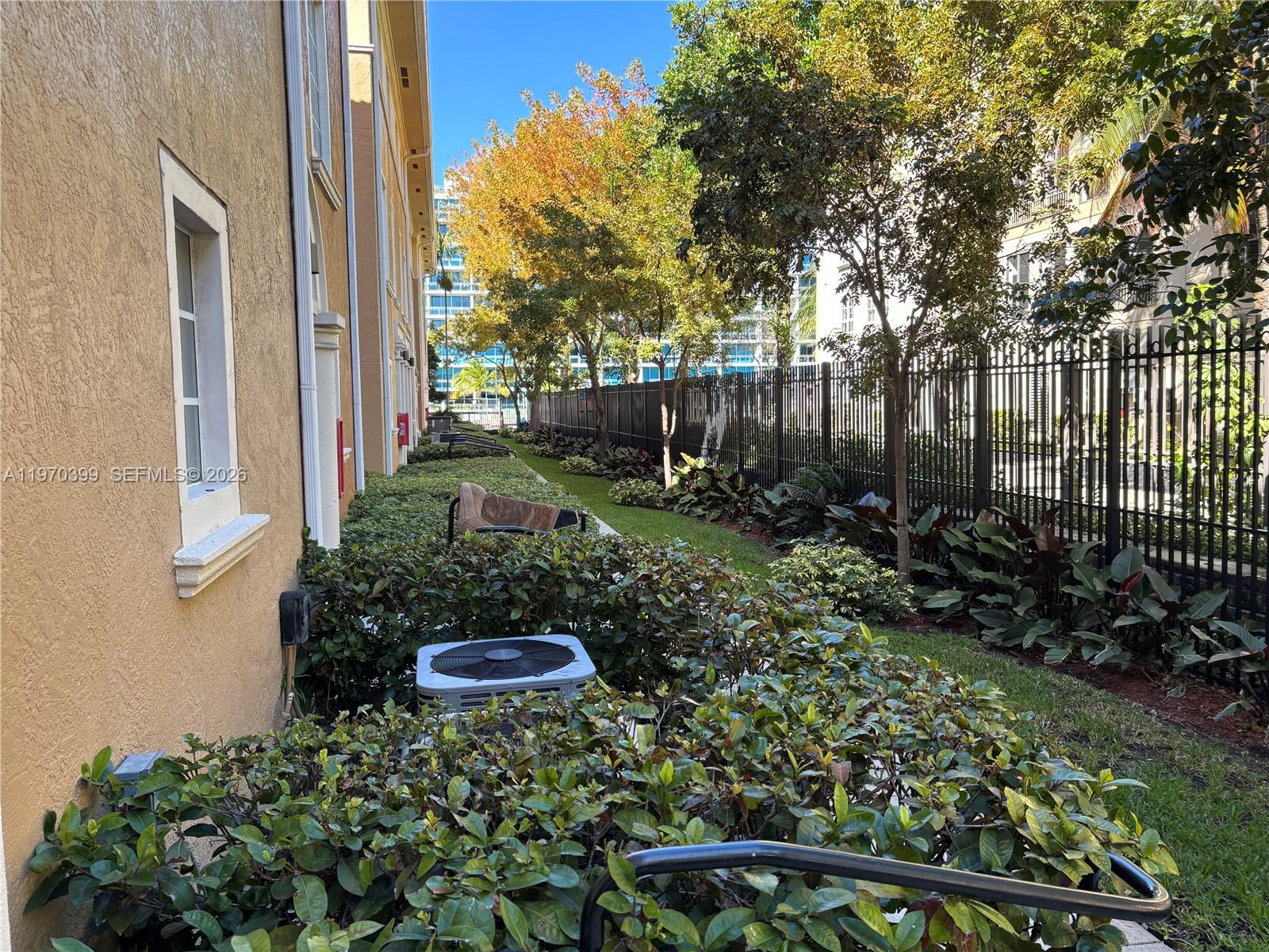 2981 NE 185th St 1802