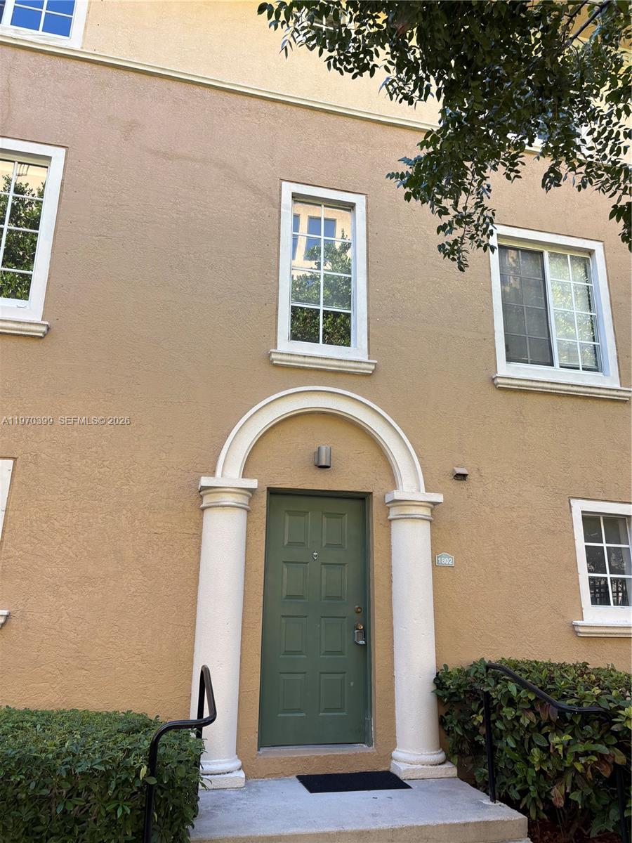 2981 NE 185th St 1802